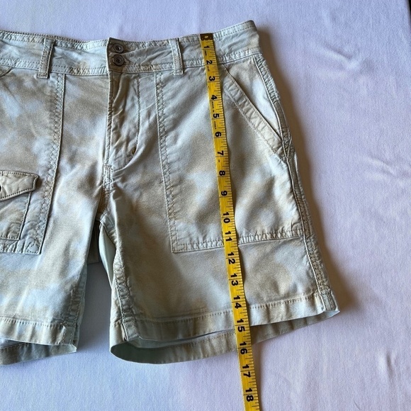 Anthropologie 5 pocket, light blue and tan dyed shorts - Picture 5 of 10